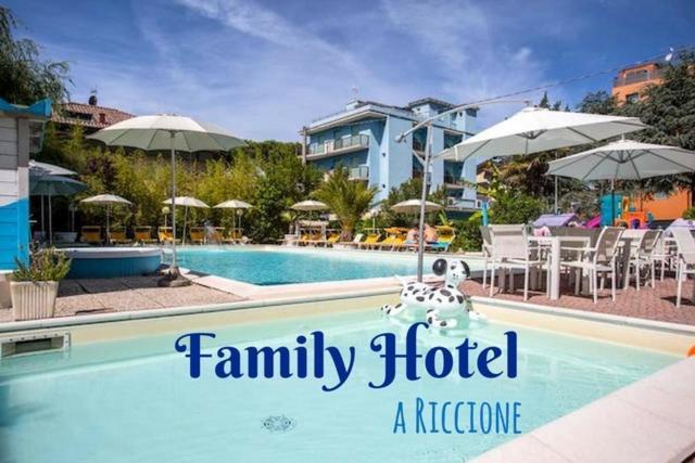 Hotel Tre Rose Riccione Buitenkant foto