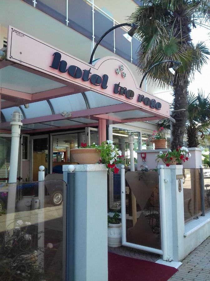 Hotel Tre Rose Riccione Buitenkant foto