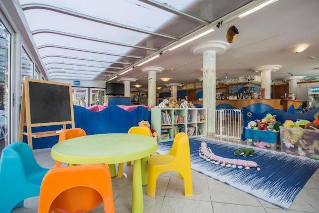 Hotel Tre Rose Riccione Buitenkant foto
