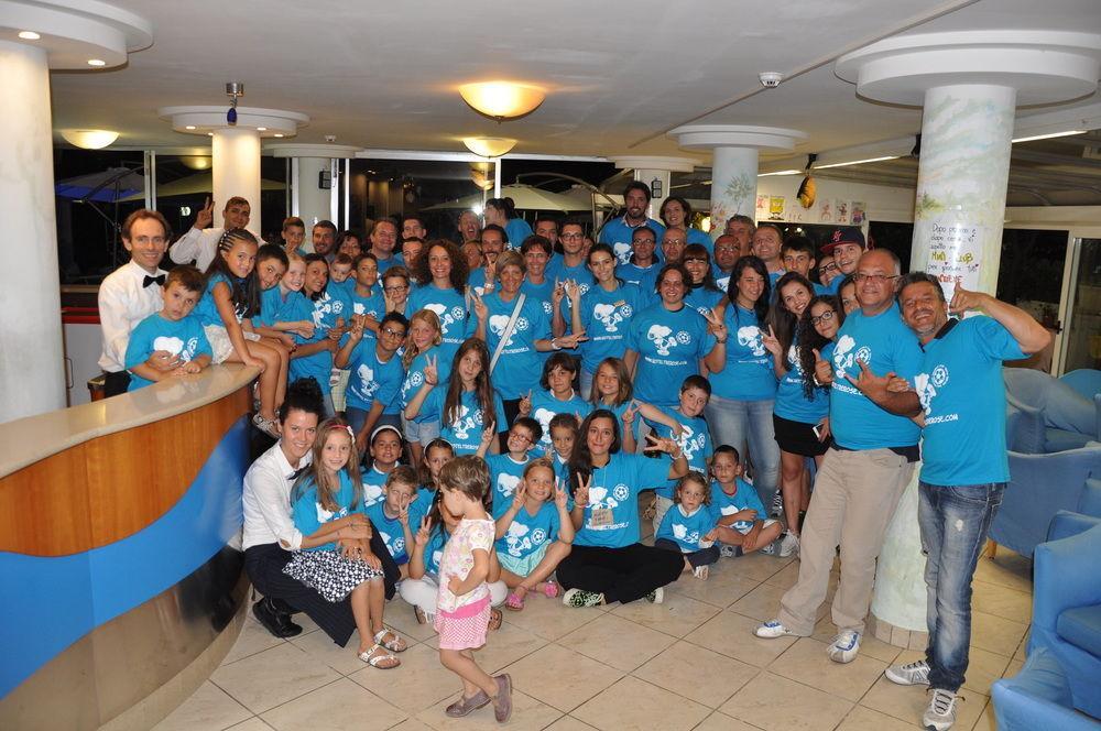Hotel Tre Rose Riccione Buitenkant foto